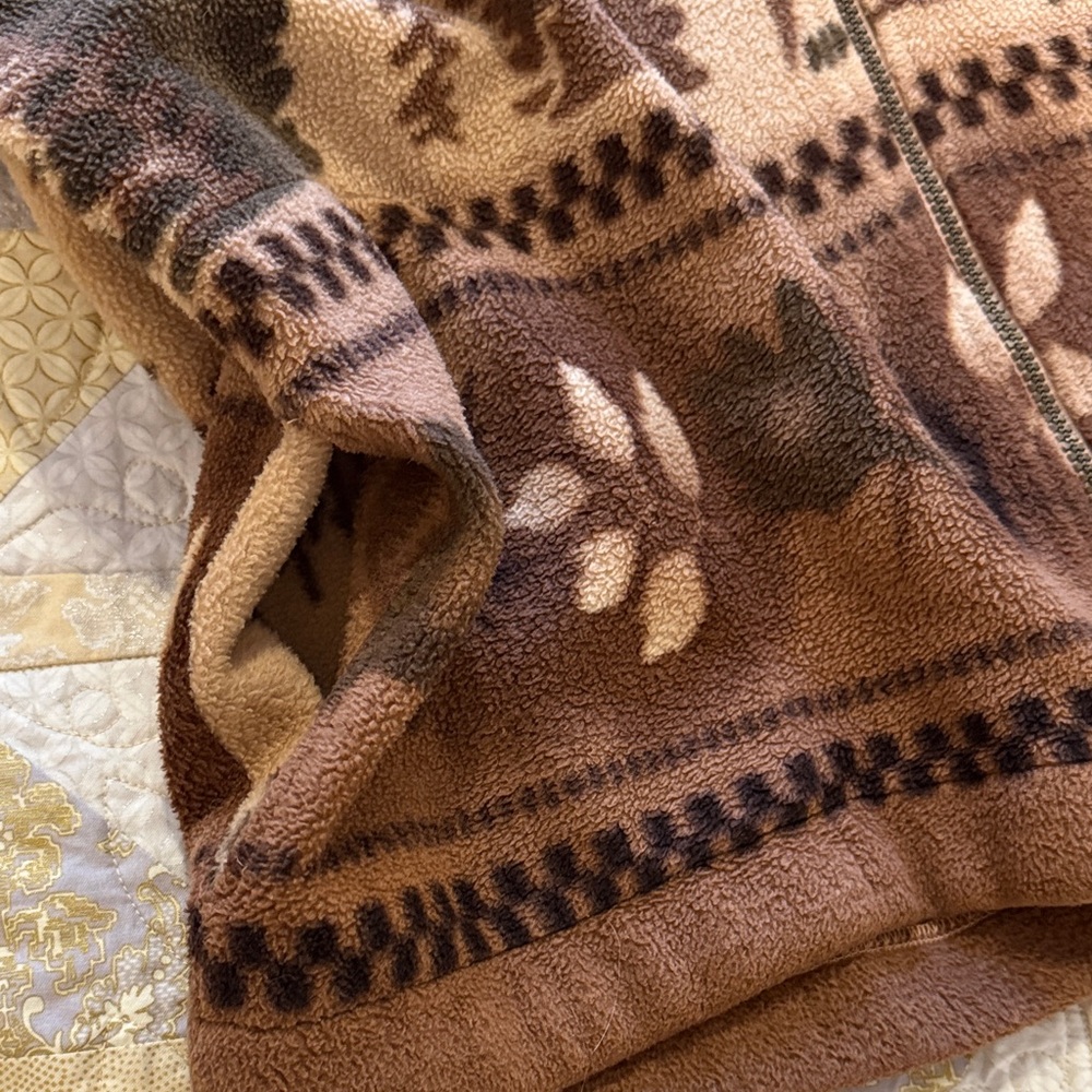 Tradition Country Collection Vintage Brown and Tan Mountain Print Fleece Jacket - Picture 6 of 10